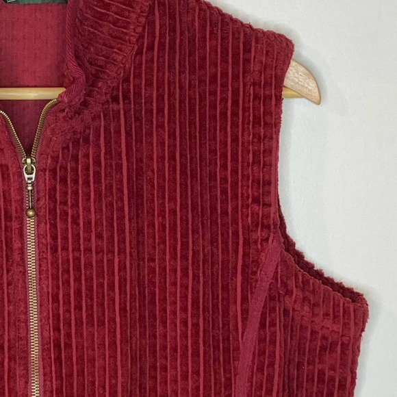Woolrich Deep Ruby Wide Wale Cotton Corduroy Zip Up Vest Size Large - Picture 3 of 11